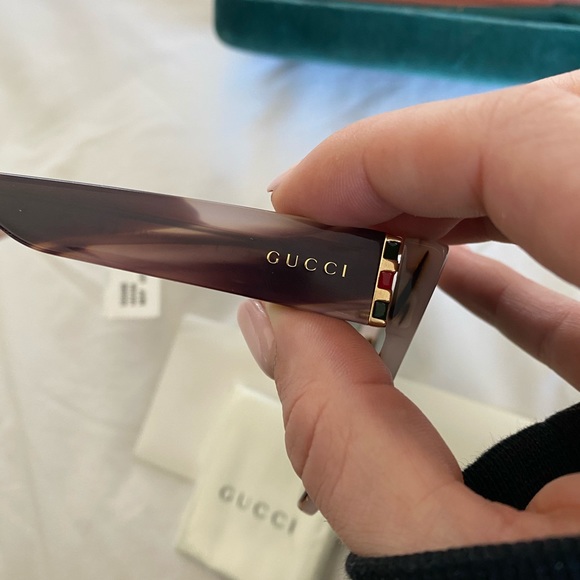 ❌SOLD❌ Authentic Gucci Sunglasses - Picture 6 of 6